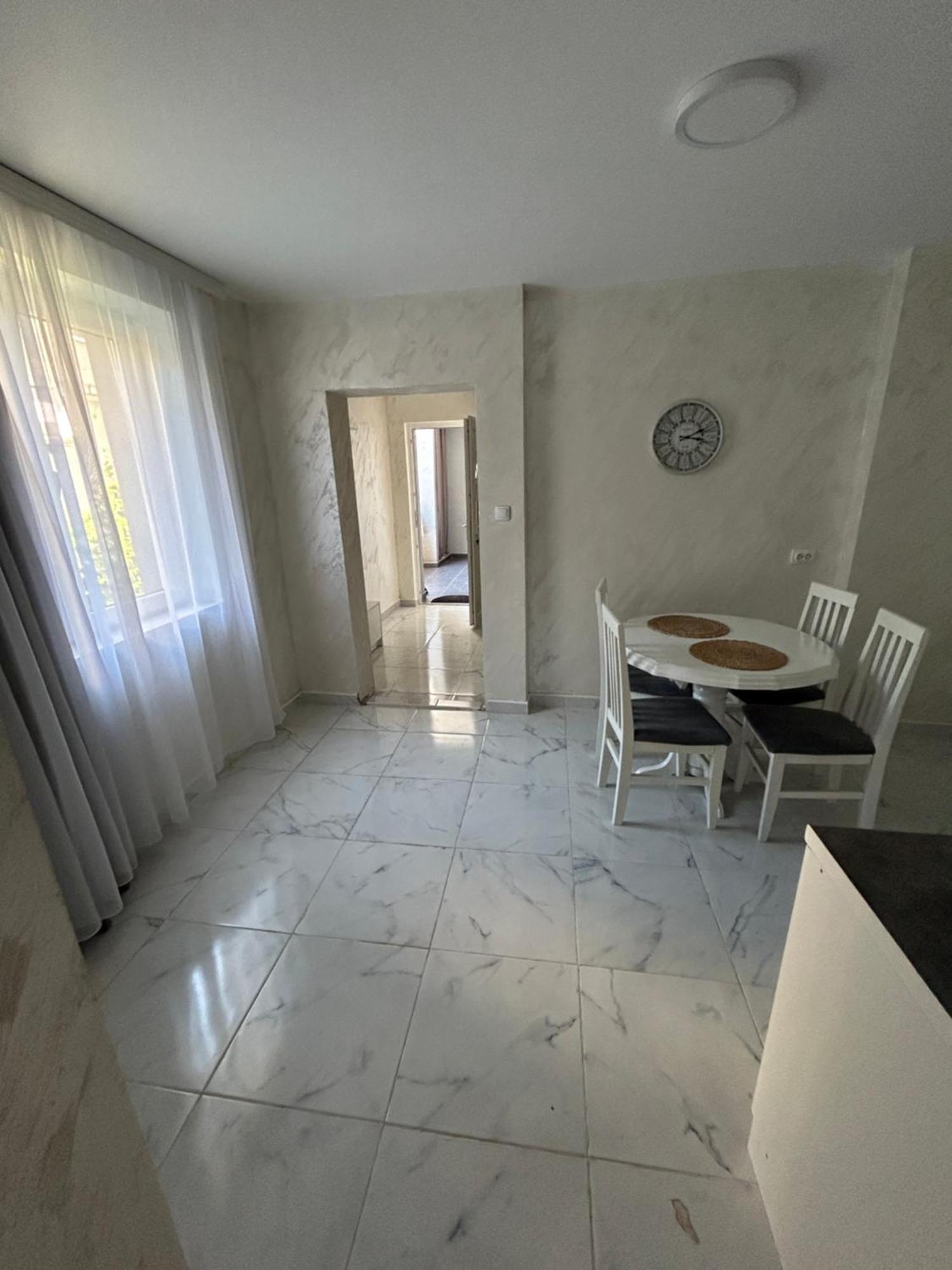 Sweet White In City Belgrado Exterior foto
